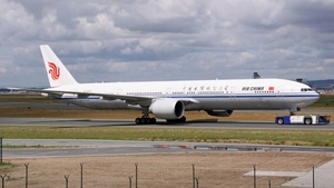 Photo of B-2033 - Boeing 777-39L(ER) operated by Air China