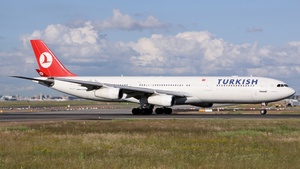 Photo of TC-JDJ - Airbus A340-311 operated by Turkish Airlines