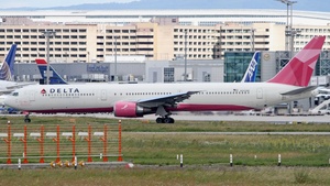 Photo of N845MH - Boeing 767-432(ER) operated by Delta Air Lines
