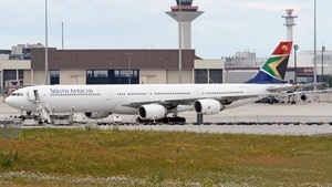 Photo of ZS-SND - Airbus A340-642 operated by South African Airways