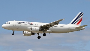 Photo of F-GKXZ - Airbus A320-214 operated by Air France