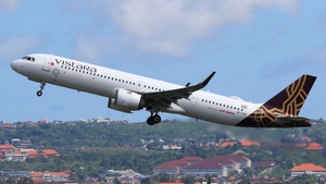 Photo of VT-TVI - Airbus A321-251NX operated by Air India