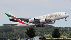 Photo of A6-EEW - Airbus A380-861 operated by Emirates