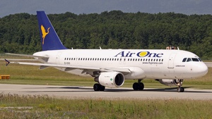 Photo of EI-DSO - Airbus A320-216 operated by Air One