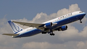 Photo of N652UA - Boeing 767-322(ER) operated by United Airlines