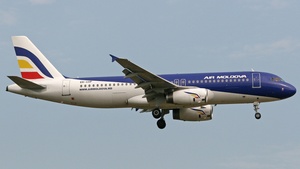 Photo of ER-AXP - Airbus A320-233 operated by Air Moldova