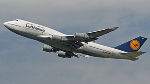 Photo of D-ABVP - Boeing 747-430 operated by Lufthansa