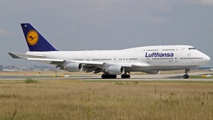 Photo of D-ABVZ - Boeing 747-430 operated by Lufthansa
