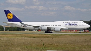 Photo of D-ABTA - Boeing 747-430(M) operated by Lufthansa