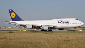 Photo of D-ABVS - Boeing 747-430 operated by Lufthansa
