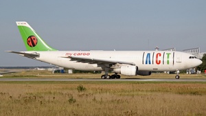 Photo with serial 105 - Airbus A300B4-103(F)
