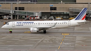 Photo of F-HBLC - Embraer ERJ-190LR operated by Air France (opb Régional)