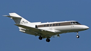 Photo of CS-DUB - Hawker Beechcraft 750 operated by NetJets Europe