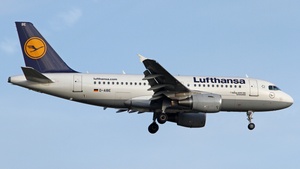 Photo of D-AIBE - Airbus A319-112 operated by Lufthansa