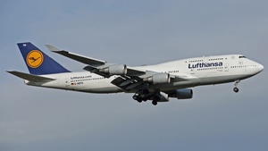 Photo with serial 25047 - Boeing 747-430(M)