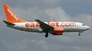 Photo of G-EZKG - Boeing 737-73V operated by easyJet