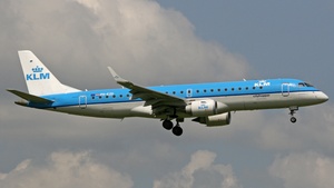 Photo of PH-EZD - Embraer ERJ-190STD operated by KLM Cityhopper