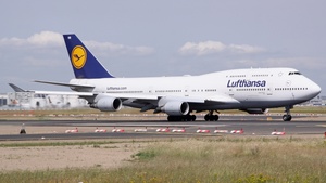 Photo of D-ABVR - Boeing 747-430 operated by Lufthansa