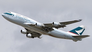 Photo of B-HKT - Boeing 747-412 operated by Cathay Pacific Airways