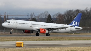Photo of OY-KBL - Airbus A321-232 operated by SAS Scandinavian Airlines
