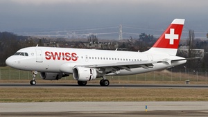 Photo of HB-IPV - Airbus A319-112 operated by Swiss International Air Lines