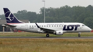 Photo of SP-LDB - Embraer ERJ-170STD operated by LOT Polish Airlines