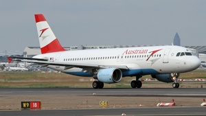 Photo of OE-LBT - Airbus A320-214 operated by Austrian Airlines