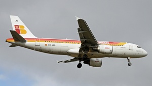 Photo of EC-LKG - Airbus A320-214 operated by Iberia