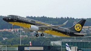 Photo of D-AIZR - Airbus A320-214 operated by Eurowings