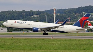 Photo of N171DN - Boeing 767-332(ER) operated by Delta Air Lines