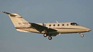 Photo of N565EU - Hawker Beechcraft 400A operated by Private