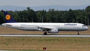 Photo of D-AIDQ - Airbus A321-231 operated by Lufthansa