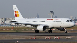 Photo of EC-LVQ - Airbus A320-216 operated by Iberia Express