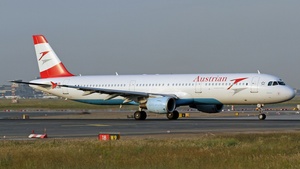 Photo of OE-LBE - Airbus A321-211 operated by Austrian Airlines