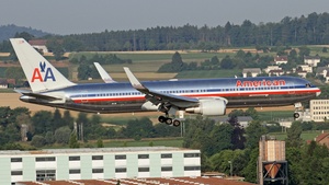 Photo of N352AA - Boeing 767-323(ER) operated by American Airlines
