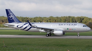 Photo of F-OMRD - Airbus A320-214 operated by MEA Middle East Airlines