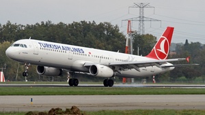 Photo of TC-JSJ - Airbus A321-231 operated by Turkish Airlines