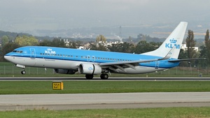 Photo of PH-BXE - Boeing 737-8K2 operated by KLM Royal Dutch Airlines