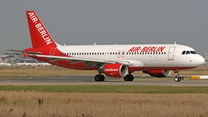 Photo of D-ALTH - Airbus A320-214 operated by Air Berlin