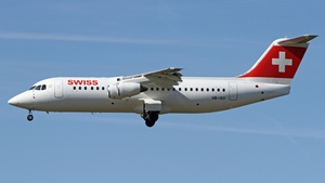 Photo of HB-IXU - British Aerospace Avro RJ100 operated by Swiss International Air Lines