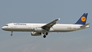 Photo of D-AISG - Airbus A321-231 operated by Lufthansa