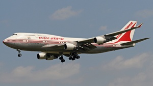 Photo of VT-AIC - Boeing 747-4B5 operated by Air India