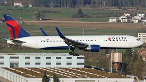 Photo of N180DN - Boeing 767-332(ER) operated by Delta Air Lines