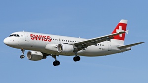 Photo of HB-JLS - Airbus A320-214 operated by Swiss International Air Lines