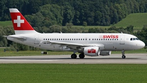 Photo of HB-IPV - Airbus A319-112 operated by Swiss International Air Lines