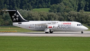 Photo of HB-IYV - British Aerospace Avro RJ100 operated by Swiss International Air Lines