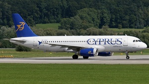 Photo of 5B-DAV - Airbus A320-231 operated by Cyprus Airways