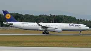 Photo of D-AIGP - Airbus A340-313 operated by Lufthansa