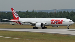 Photo of PT-MUB - Boeing 777-32W(ER) operated by TAM Linhas Aéreas