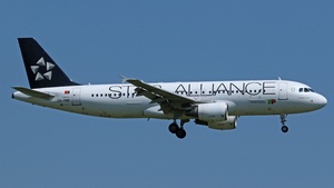 Photo of CS-TNP - Airbus A320-214 operated by TAP Air Portugal